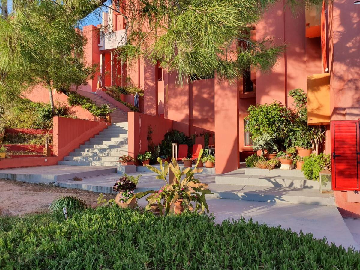 La Muralla Roja Кальпе Экстерьер фото